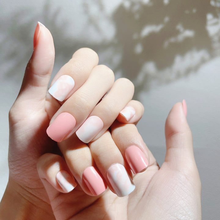 Press-On Nail Set with Marble Effect