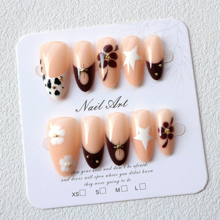 Elegant Artistic Nail Art Set