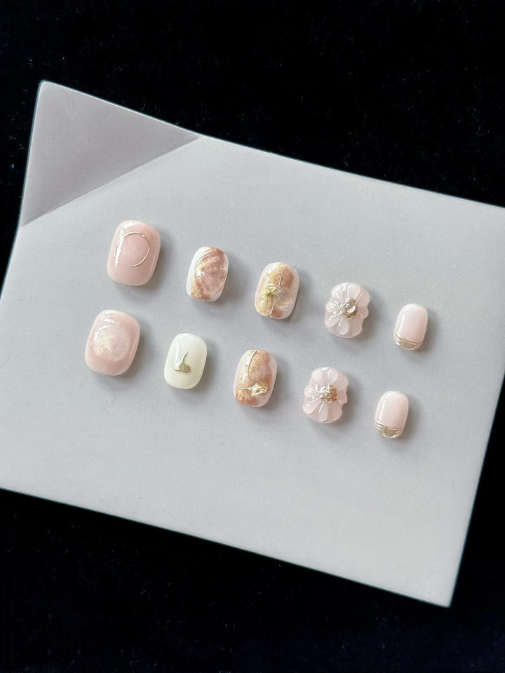 Artistic Floral Nail Set