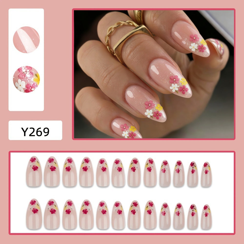 Fake nails with floral accents Kalsten