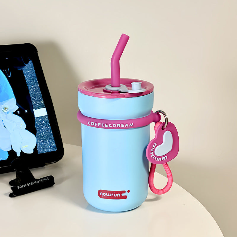Women's thermos cup with integrated straw and practical spill protection Kalsten