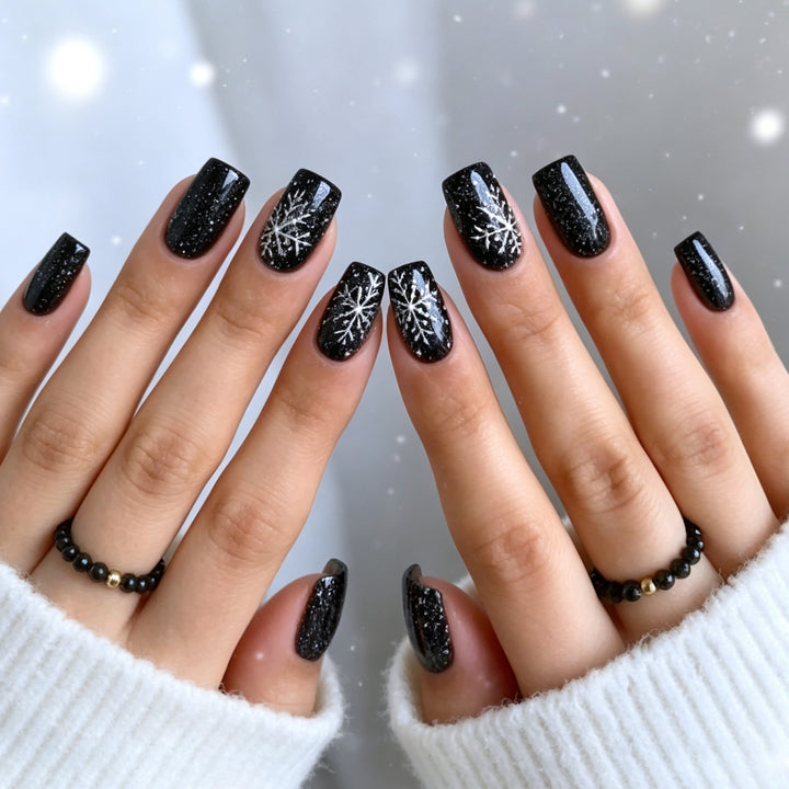 Festive Snowflake Nail Art Kalsten