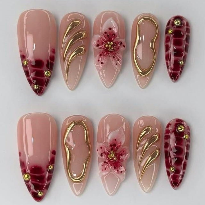 Artistic Floral and Star-Embellished Press-On Nail Set Kalsten
