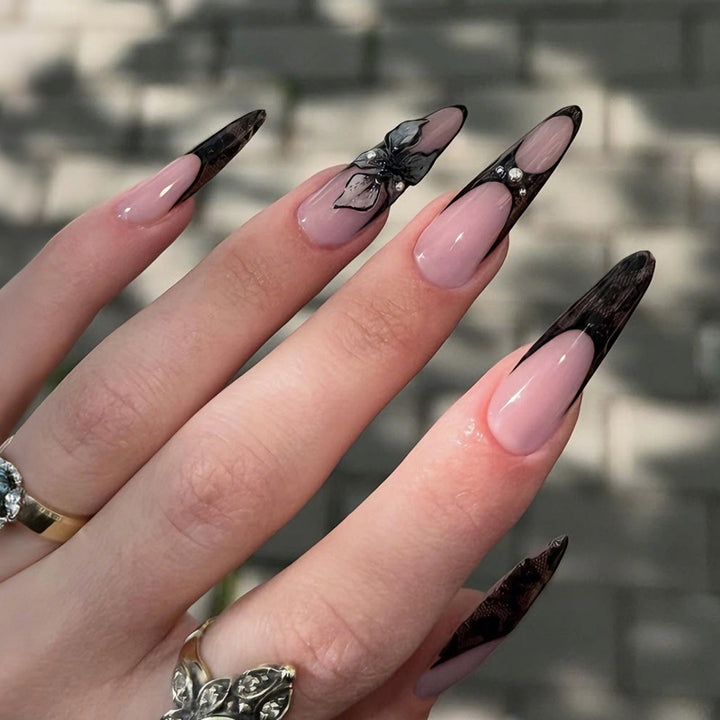 High-quality press-on nails with intricate designs Kalsten