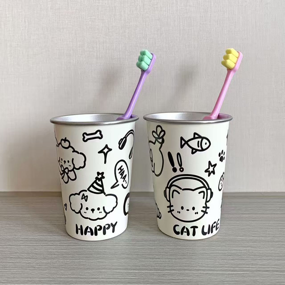 Wall-mounted toothbrush holder with playful animal design Kalsten