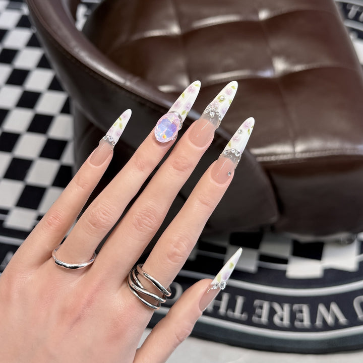 Decorative Floral Stiletto Press-On Nail Set Kalsten
