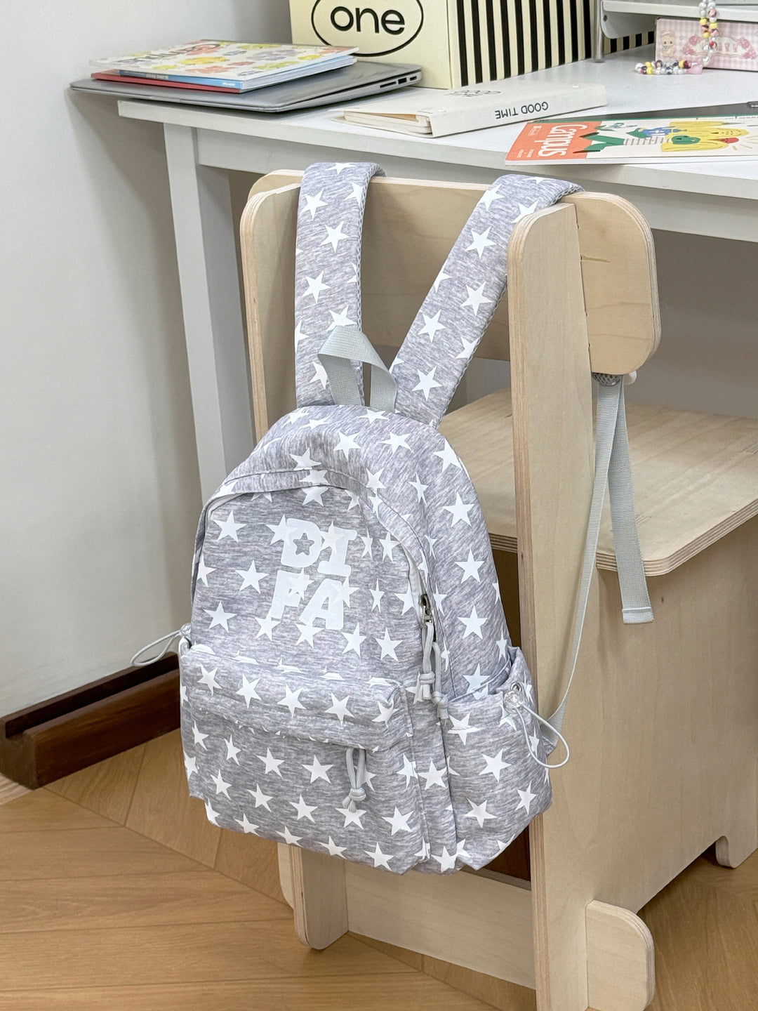 Stylish Star-Print School Backpack Kalsten