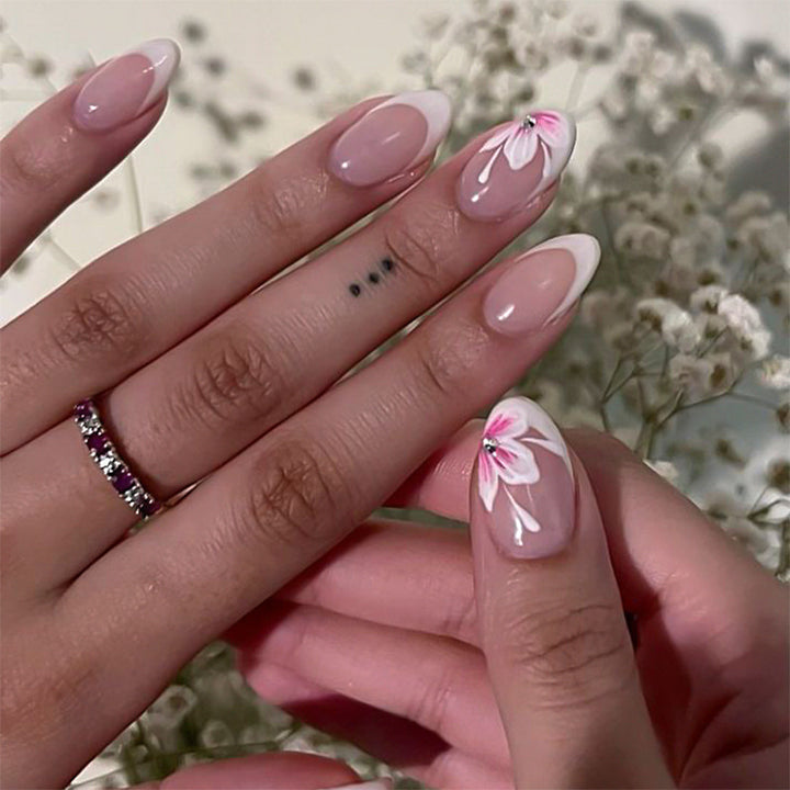 Elegant artificial nails with floral decorations Kalsten
