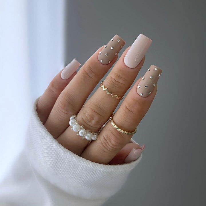 Elegant Stiletto Press-On Nail Art with Rhinestone Accents Kalsten