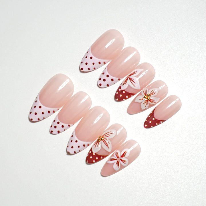 Elegant Artistic Press-On Nail Set
