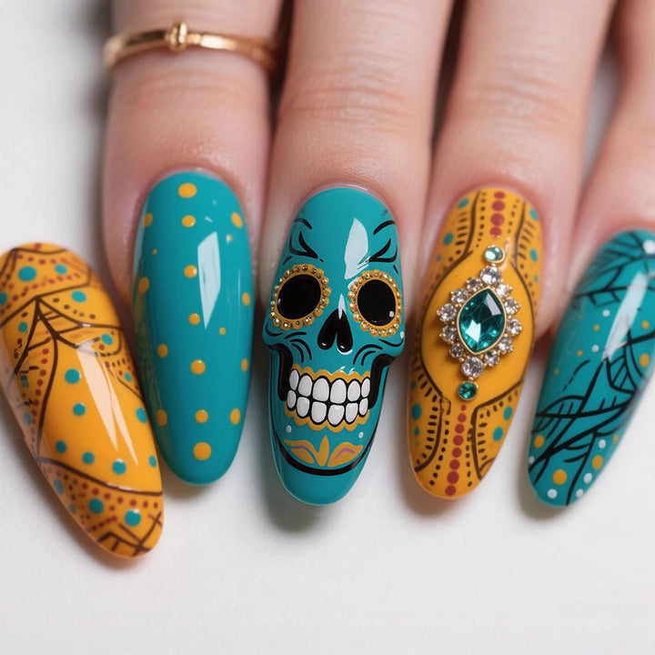 Artificial artificial nails with skull design and glitter embellishments Kalsten
