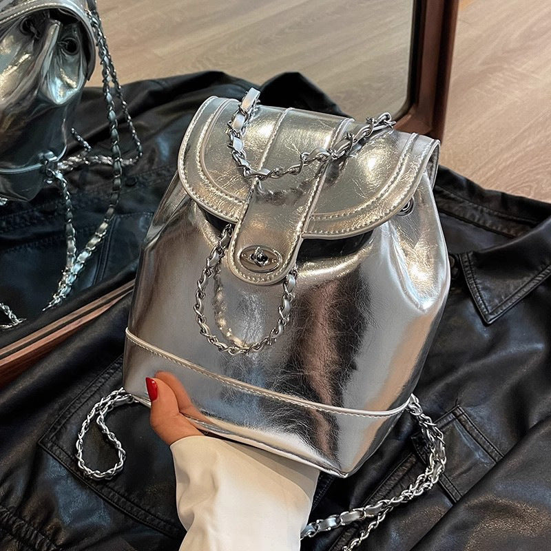 Chic Chain-accented Bucket Handbag Kalsten