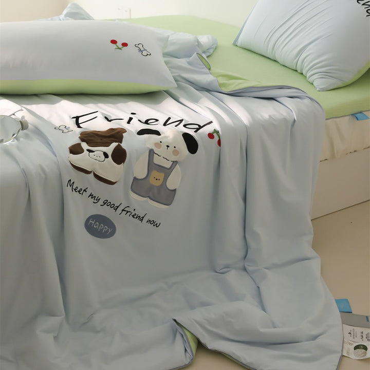 Bedding set made of cotton satin with minimalist panda print and extra soft fitted sheet