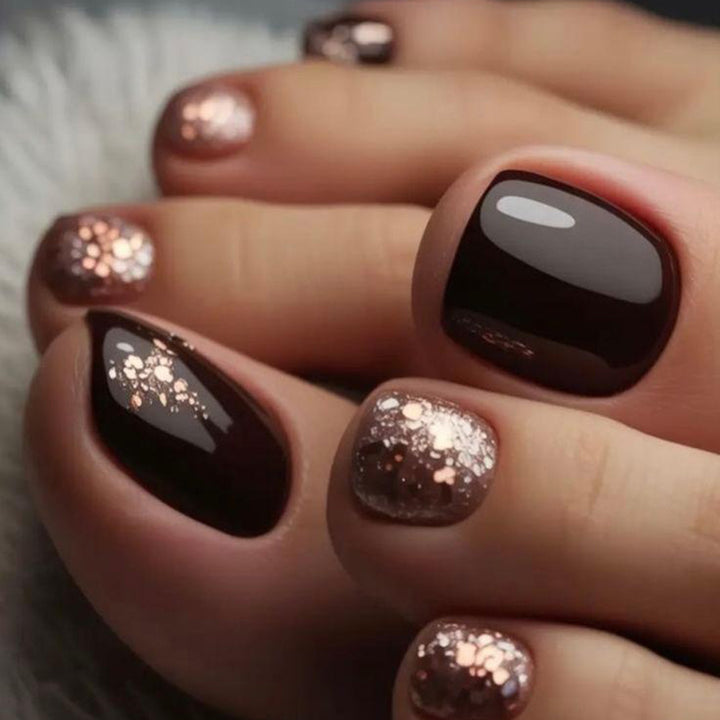 Elegant toenail art Kalsten