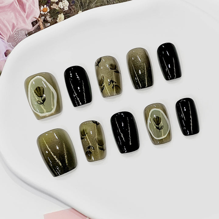 Artistic acrylic nails with floral designs Kalsten