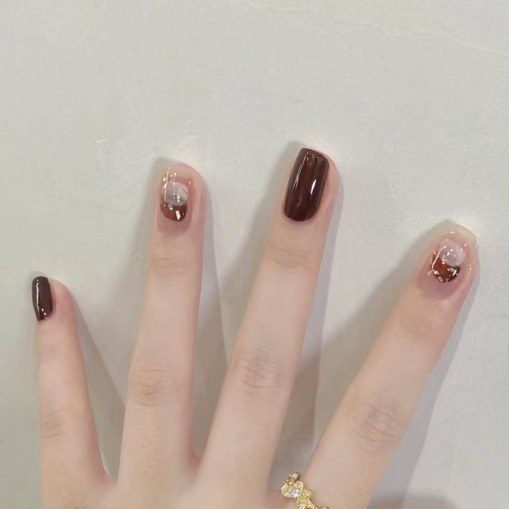 Luxurious Glossy Nail Art