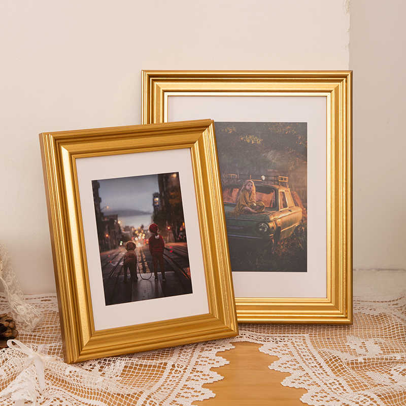 Elegant Decorative Artwork Frame