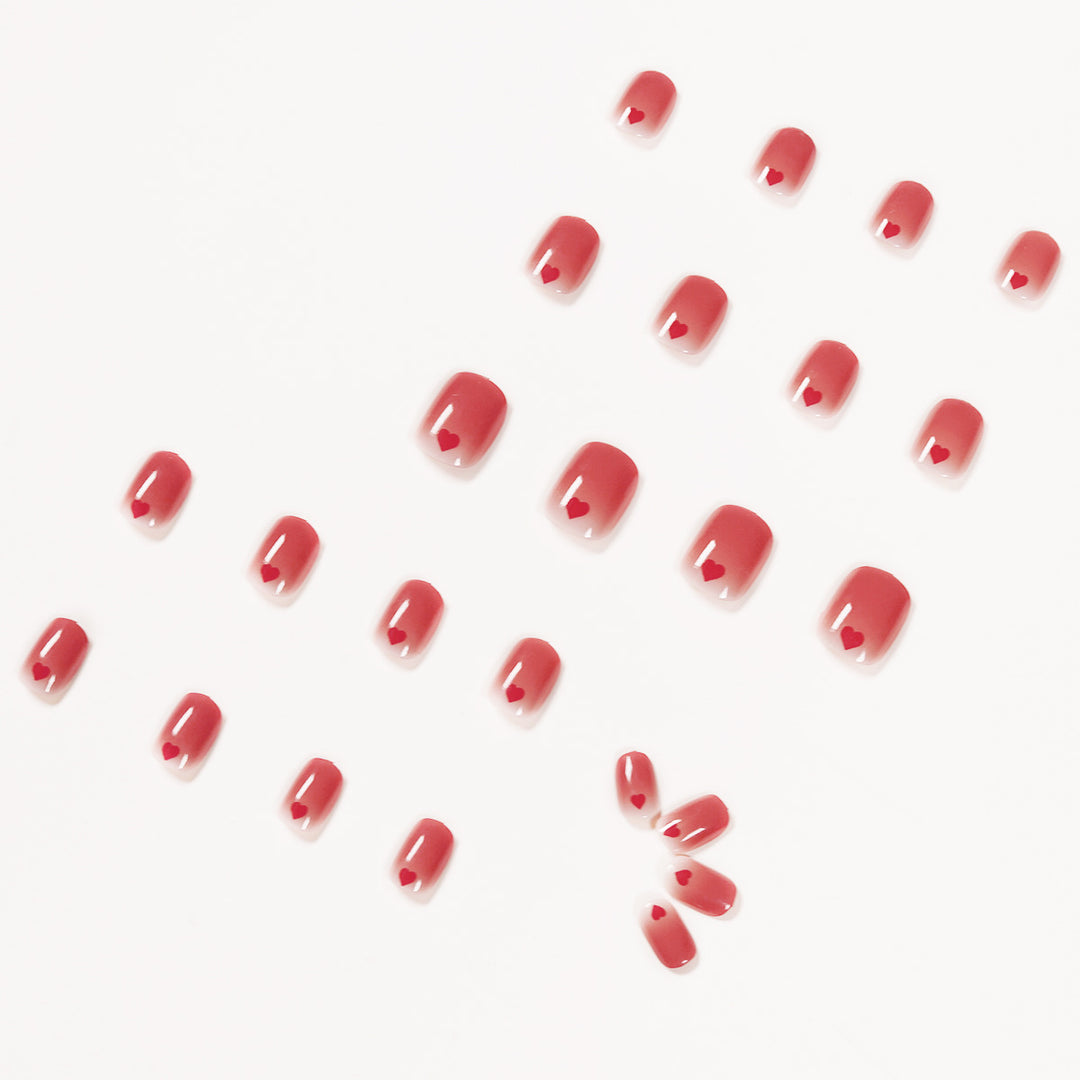 Artful nail designs with romantic heart motifs Kalsten