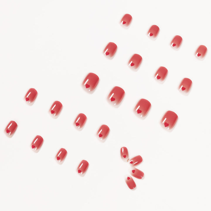 Artful nail designs with romantic heart motifs Kalsten