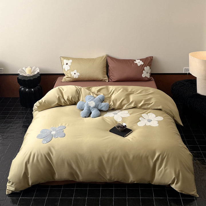 Bedding set made of cotton satin with 3D chenille flower appliqué