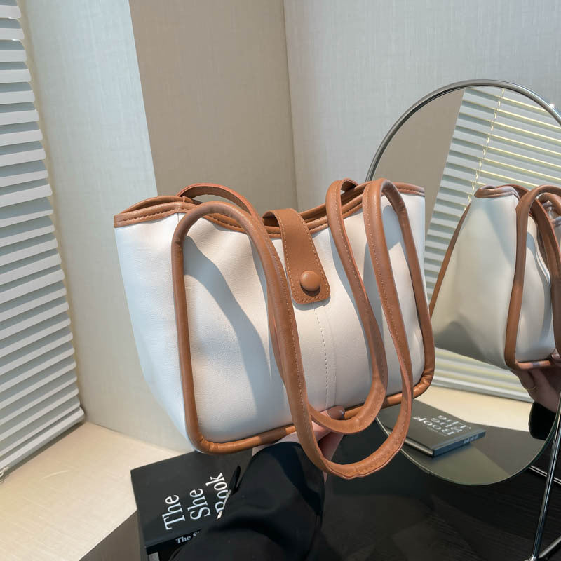 Elegant Structured Handheld Purse  1791040945
