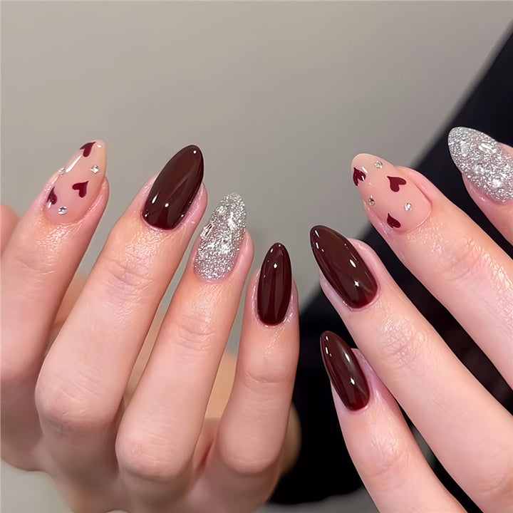 Romantic Heart and Glitter Nail Art Kalsten