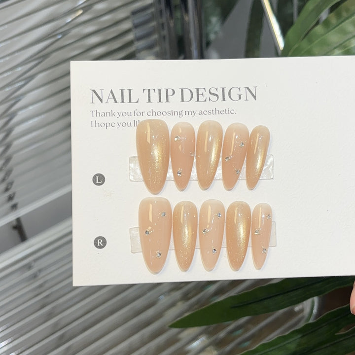 Elegant artificial nails with glitter accents Kalsten