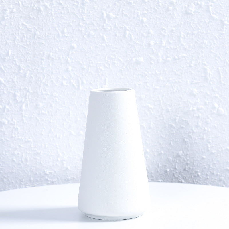 Modern Textured Ceramic Flower Vessel Kalsten