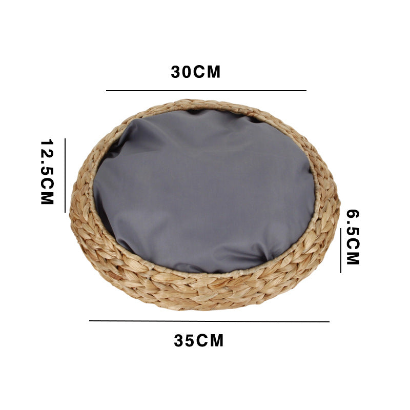 woven rattan pet carrier basket with collapsible metal dome and removable linen lining Kalsten