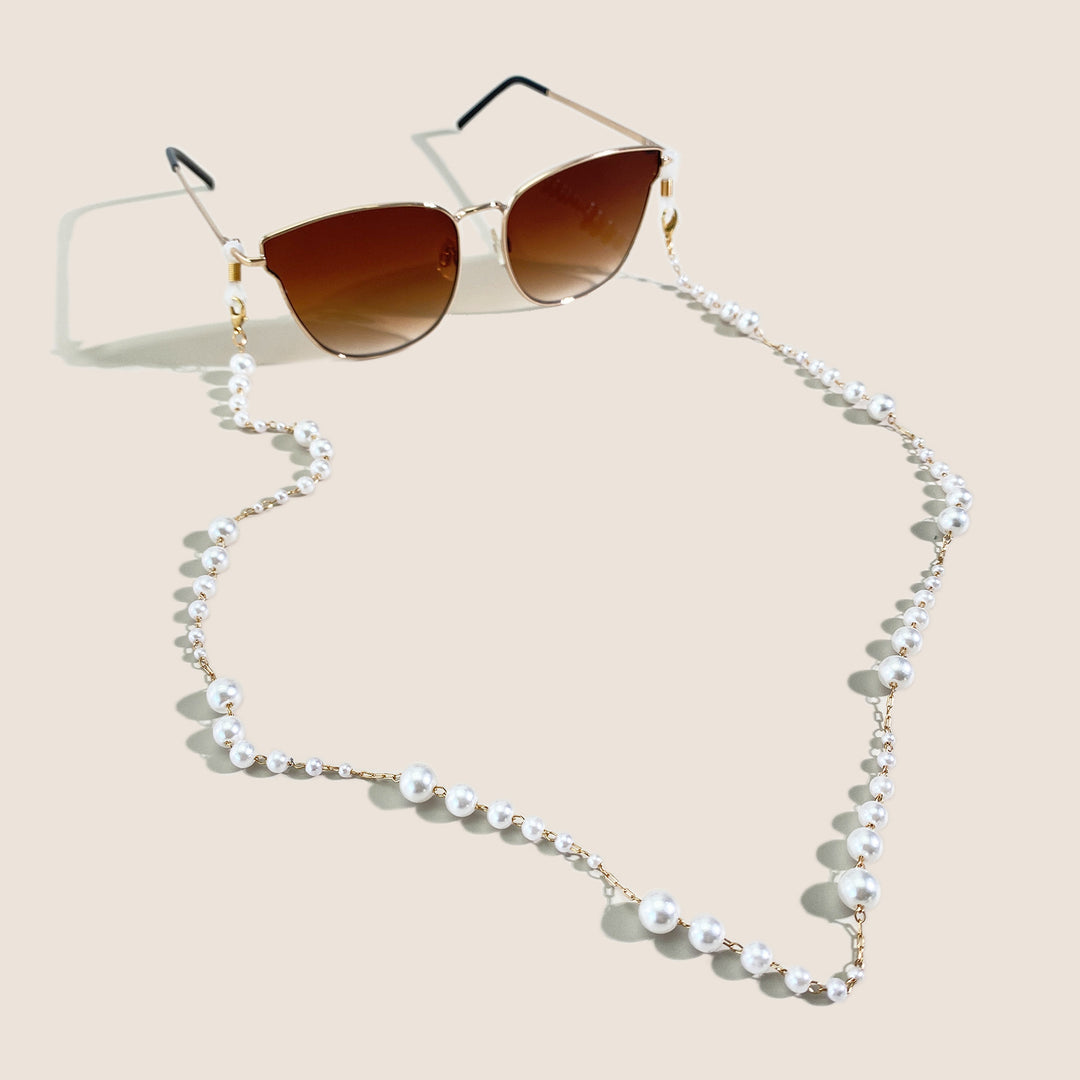 Elegant Pearl-Accented Eyewear Chain Kalsten