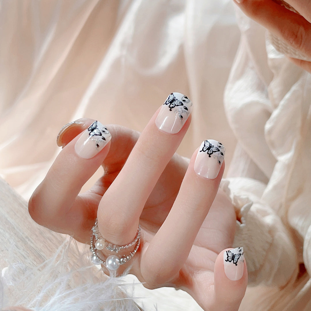 Butterfly Design Press-On Nail Set