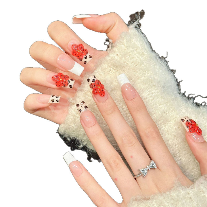 Artistic Nail Art Press-On Set with Floral Accents
