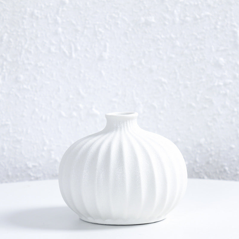 Ribbed Decorative Ceramic Vase Kalsten