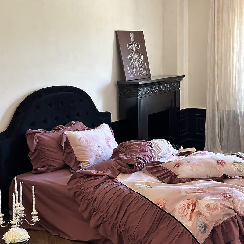 Bedding set made of cotton satin with rose watercolor print, ruffle and decorative bedspread