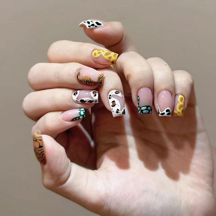 Artistic Wildlife Nail Art Kit