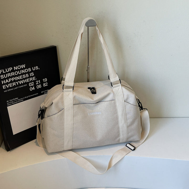 Sporty Weekend Bag With Ergonomic Carrying Options Kalsten