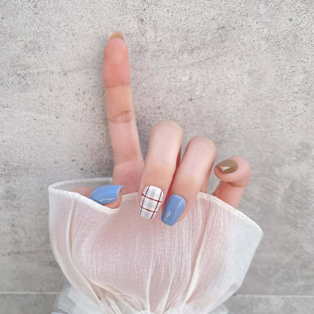 Artistic Press-On Nail Set with Modern Patterns