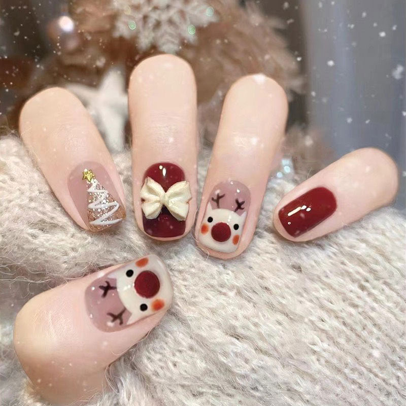 Festive Winter-Themed Press-On Nail Set Kalsten