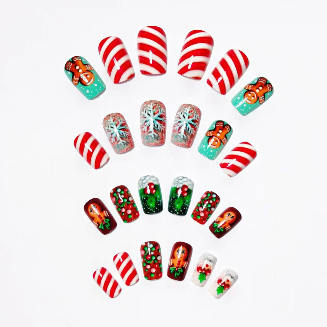 Artificial nails in gingerbread house design Kalsten
