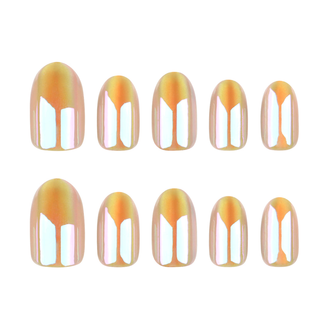Glittering nail art with holographic effects Kalsten