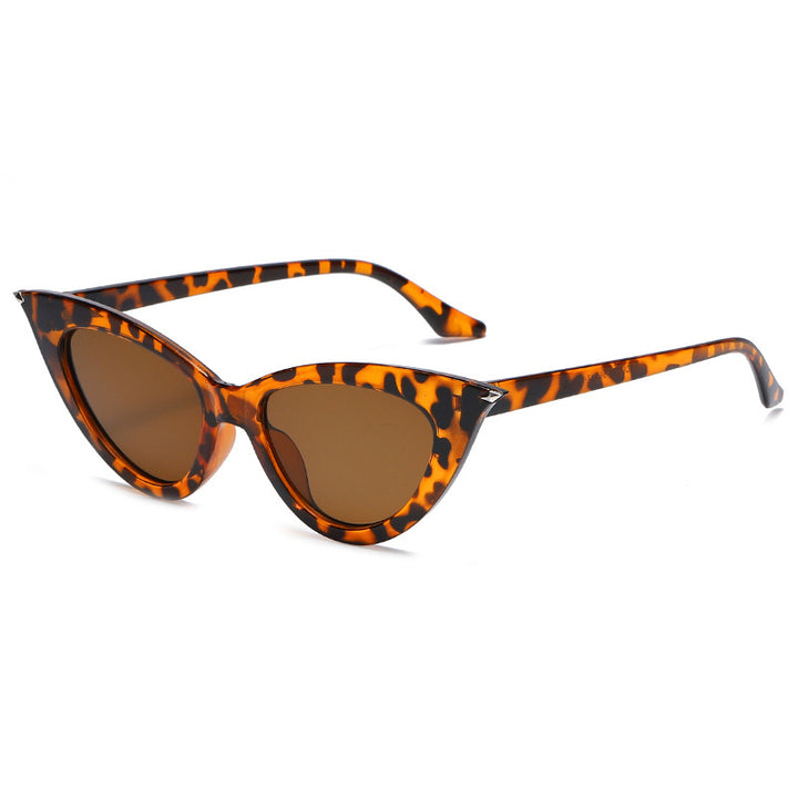 Ladies Cat-Eye Sunglasses with Luxurious Design and UV Protection Kalsten