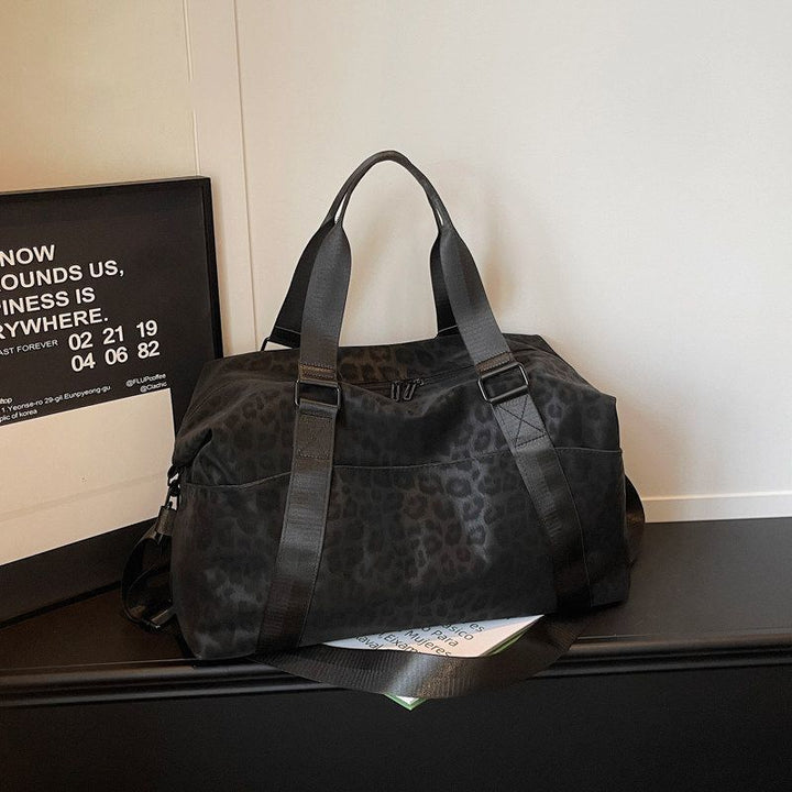 Lightweight Weekend Duffle Bag Kalsten