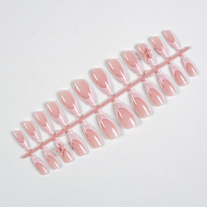 Detailed Nail Art Press-On Kit