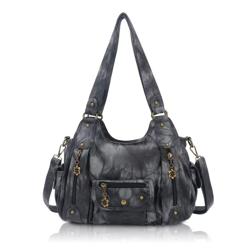 Fashionable shoulder bag with elegant details Kalsten