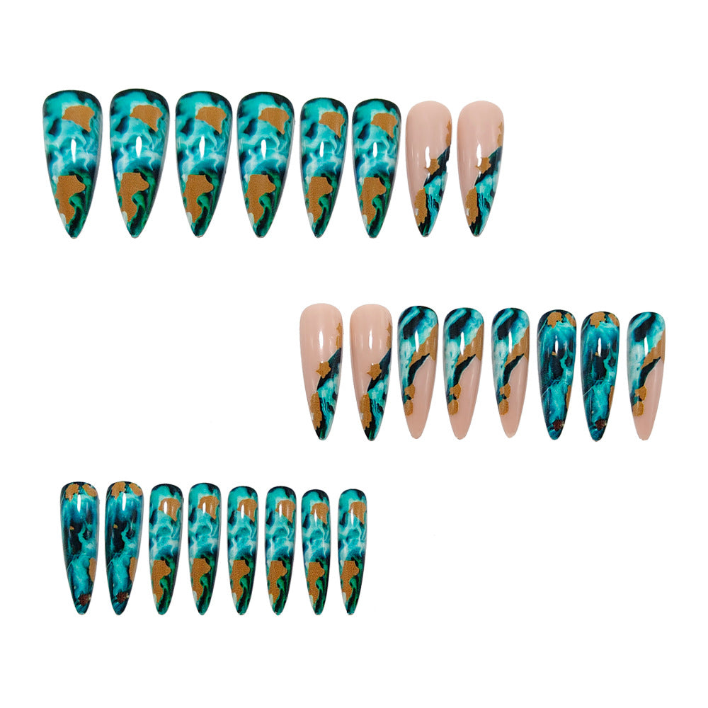 Artificial nails in luxurious marble and gold design Kalsten
