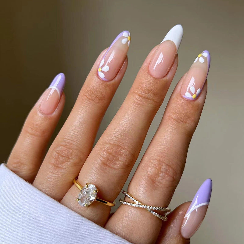 Artistic Nail Art with Floral Design Kalsten