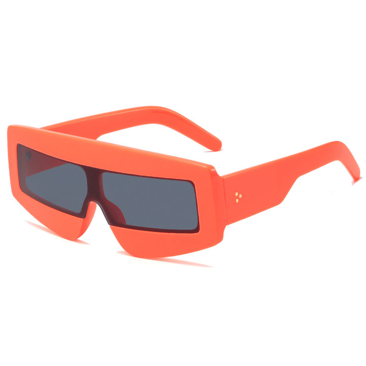 Women futuristic sunglasses in chunky design Kalsten