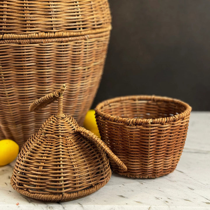 Playful fruit basket with lid Kalsten