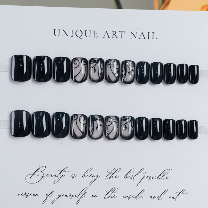 Glamorous Press-On Nail Art Set with Unique Floral Design