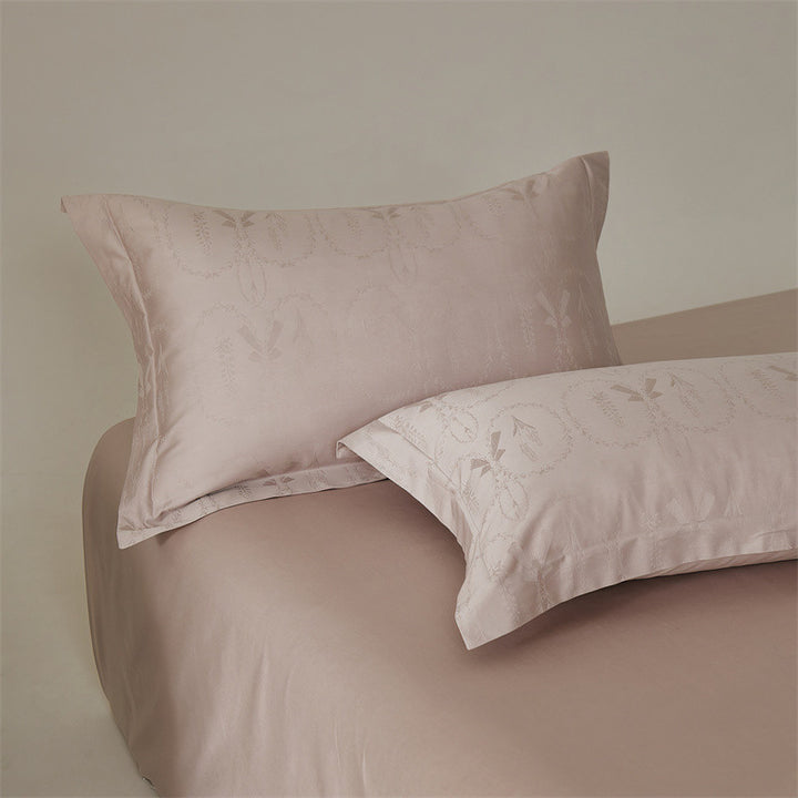 Elegant Satin Bedding Set Kalsten